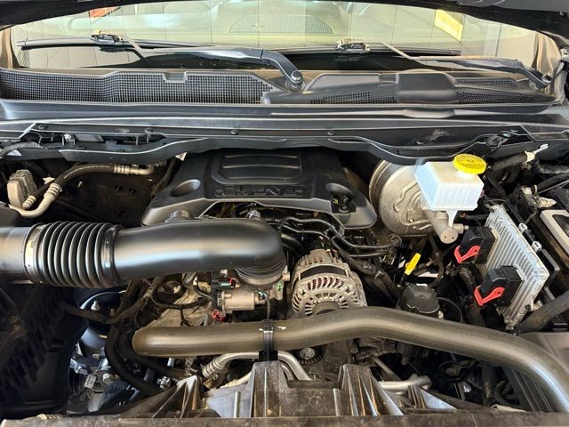 Ram 1500 Vehicle Full-screen Gallery Image 30