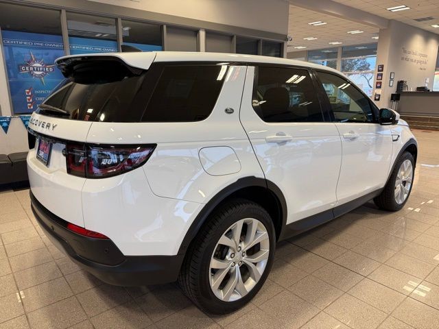 Land Rover Discovery Sport Vehicle Full-screen Gallery Image 03