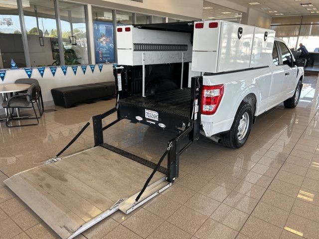 Ford F-150 Vehicle Full-screen Gallery Image 07