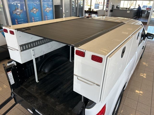Ford F-150 Vehicle Full-screen Gallery Image 11