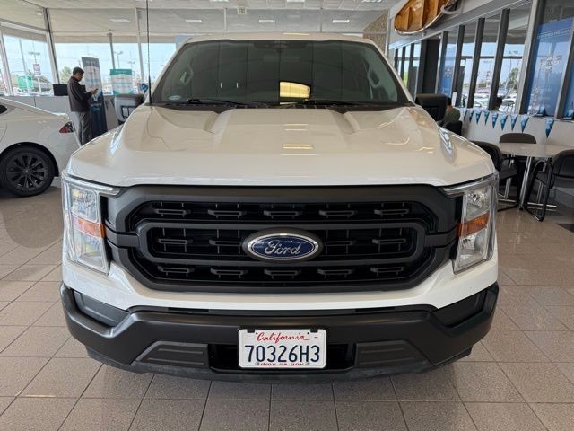 Ford F-150 Vehicle Full-screen Gallery Image 18