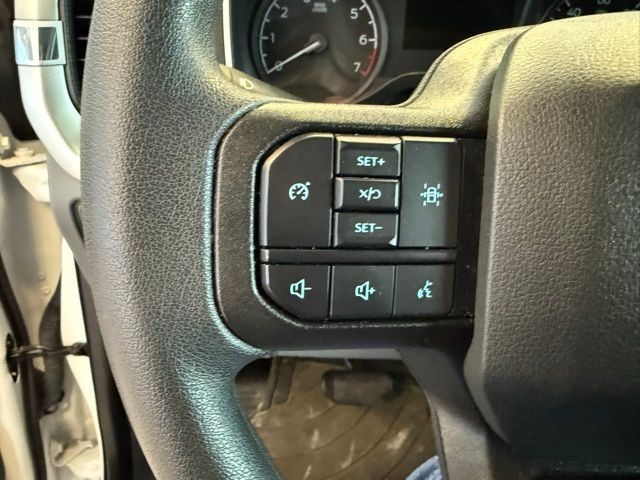 Ford F-150 Vehicle Full-screen Gallery Image 28
