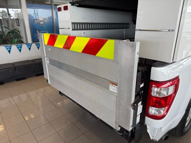 Ford F-150 Vehicle Full-screen Gallery Image 32