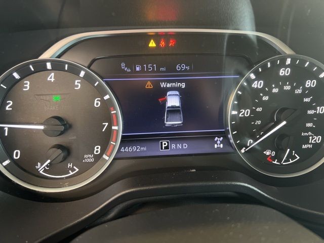 Nissan Titan XD Vehicle Full-screen Gallery Image 33