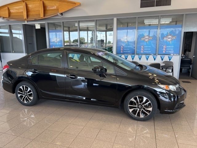 Honda Civic Sedan Vehicle Full-screen Gallery Image 04