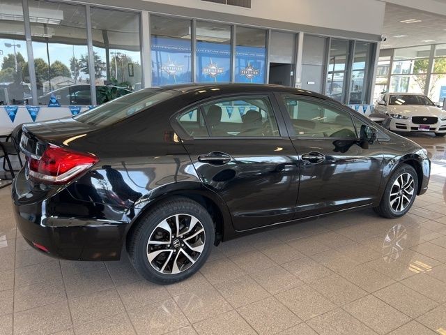 Honda Civic Sedan Vehicle Full-screen Gallery Image 05
