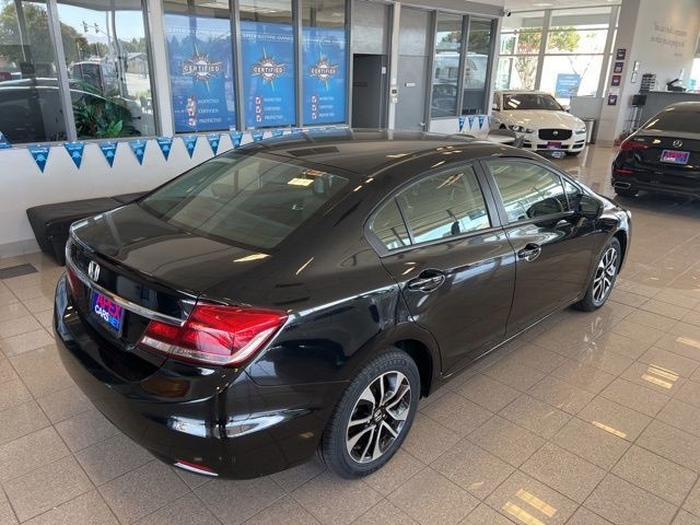 Honda Civic Sedan Vehicle Full-screen Gallery Image 06