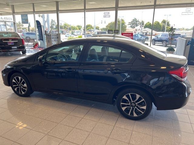 Honda Civic Sedan Vehicle Full-screen Gallery Image 14