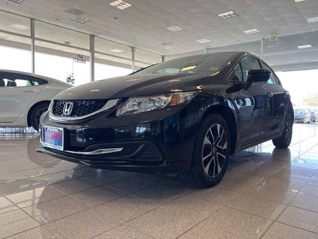 Honda Civic Sedan Vehicle Full-screen Gallery Image 17