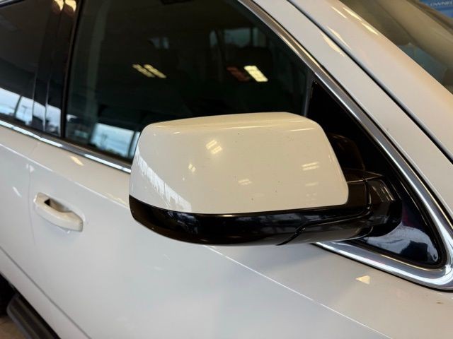 Chevrolet Tahoe Vehicle Full-screen Gallery Image 11