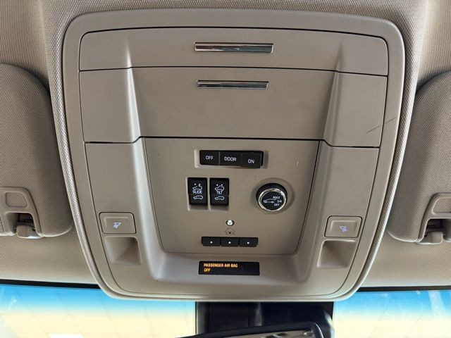 Chevrolet Tahoe Vehicle Full-screen Gallery Image 22