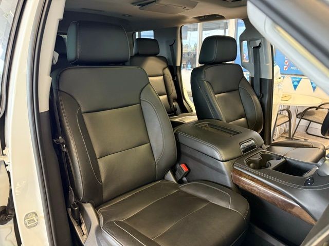 Chevrolet Tahoe Vehicle Full-screen Gallery Image 31