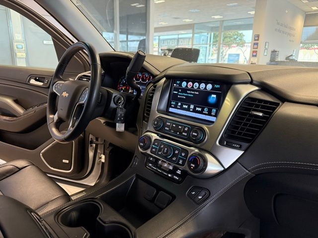 Chevrolet Tahoe Vehicle Full-screen Gallery Image 32