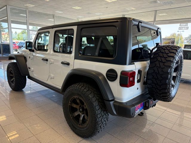 Jeep Wrangler Unlimited Vehicle Full-screen Gallery Image 05