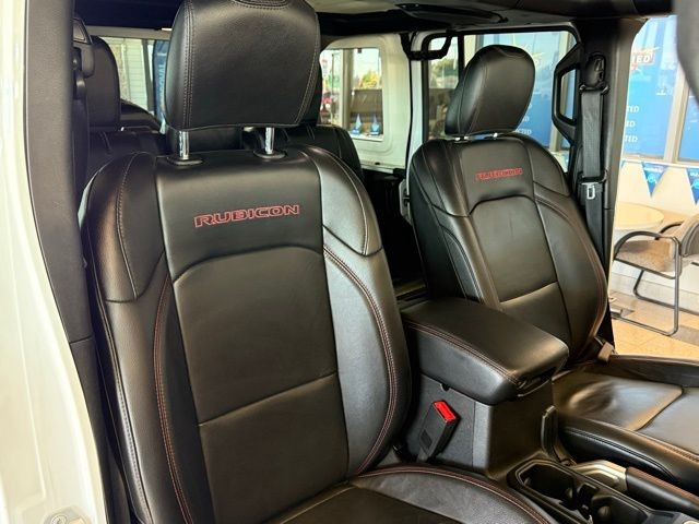 Jeep Wrangler Unlimited Vehicle Full-screen Gallery Image 26