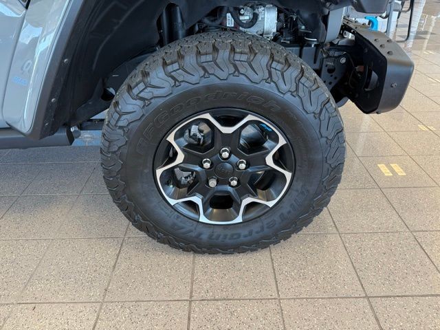 Jeep Wrangler Vehicle Full-screen Gallery Image 10