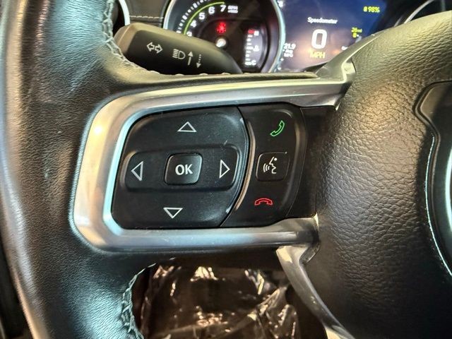 Jeep Wrangler Vehicle Full-screen Gallery Image 19