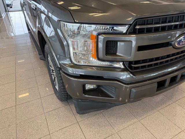 Ford F-150 Vehicle Full-screen Gallery Image 08