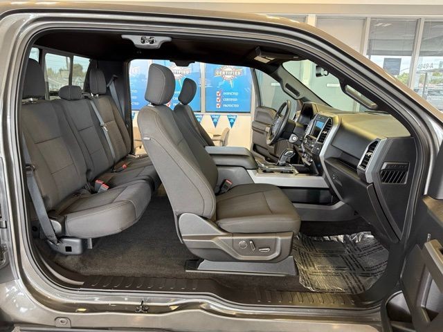 Ford F-150 Vehicle Full-screen Gallery Image 27
