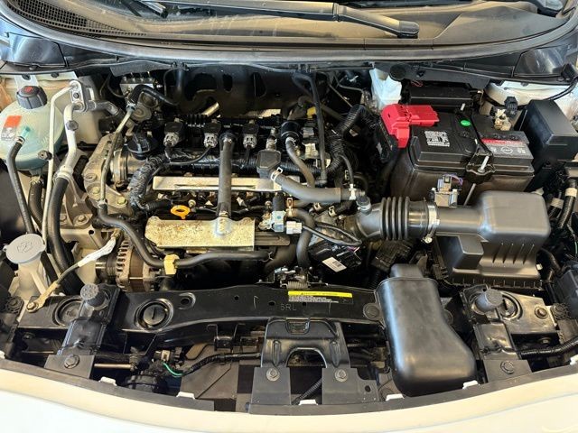Nissan Versa Vehicle Full-screen Gallery Image 26