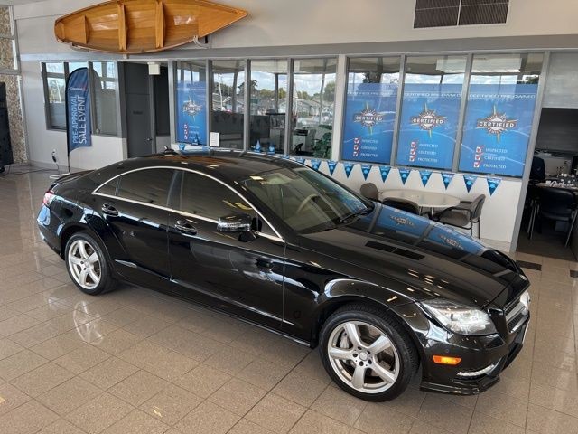 Mercedes-Benz CLS-Class Vehicle Full-screen Gallery Image 04