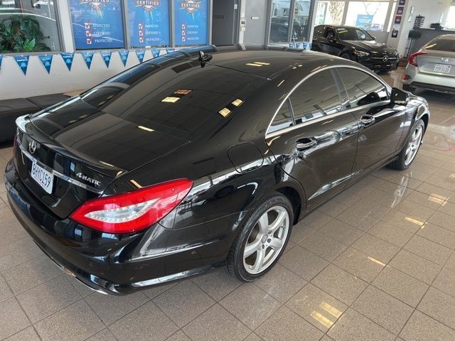 Mercedes-Benz CLS-Class Vehicle Full-screen Gallery Image 06