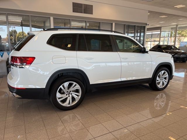 Volkswagen Atlas Vehicle Full-screen Gallery Image 05