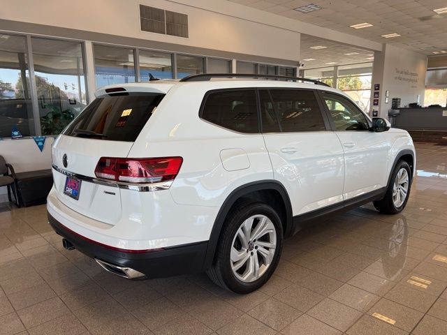 Volkswagen Atlas Vehicle Full-screen Gallery Image 06