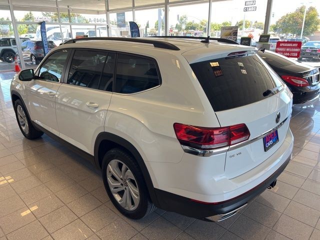 Volkswagen Atlas Vehicle Full-screen Gallery Image 16