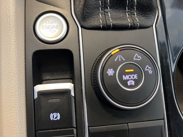 Volkswagen Atlas Vehicle Full-screen Gallery Image 40