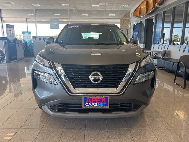 Nissan Rogue Vehicle Full-screen Gallery Image 18