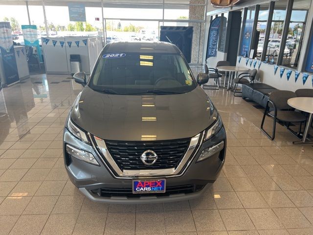 Nissan Rogue Vehicle Full-screen Gallery Image 19