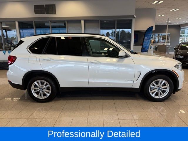 BMW X5 Vehicle Full-screen Gallery Image 02