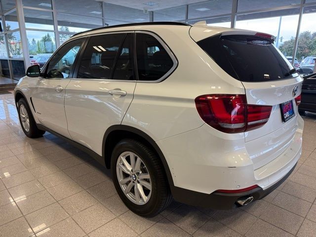 BMW X5 Vehicle Full-screen Gallery Image 05