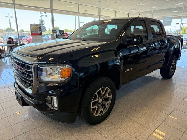 GMC Canyon Vehicle Full-screen Gallery Image 07