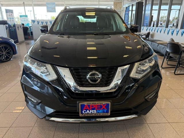 Nissan Rogue Vehicle Full-screen Gallery Image 07