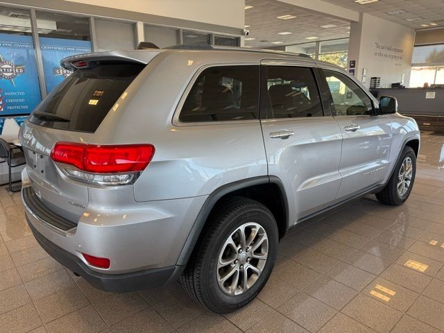 Jeep Grand Cherokee Vehicle Full-screen Gallery Image 03