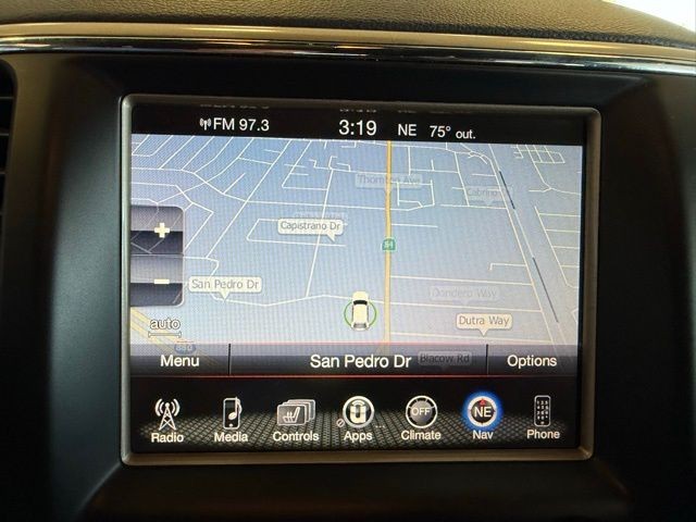 Jeep Grand Cherokee Vehicle Full-screen Gallery Image 14