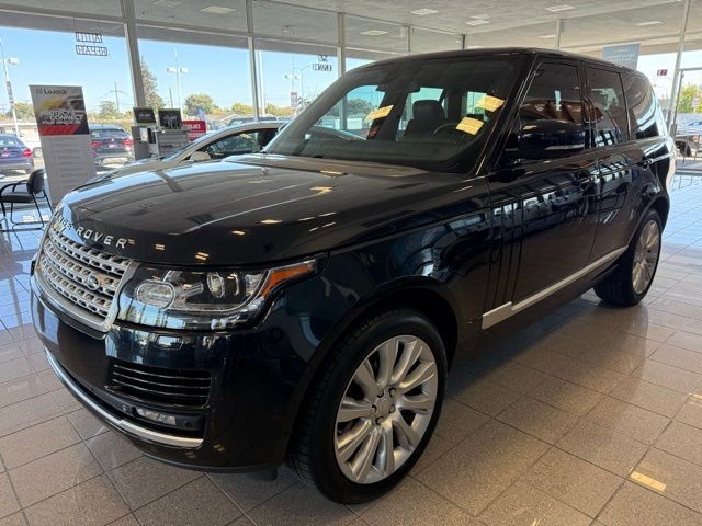Land Rover Range Rover Vehicle Full-screen Gallery Image 06