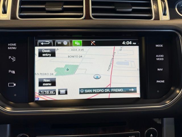 Land Rover Range Rover Vehicle Full-screen Gallery Image 15