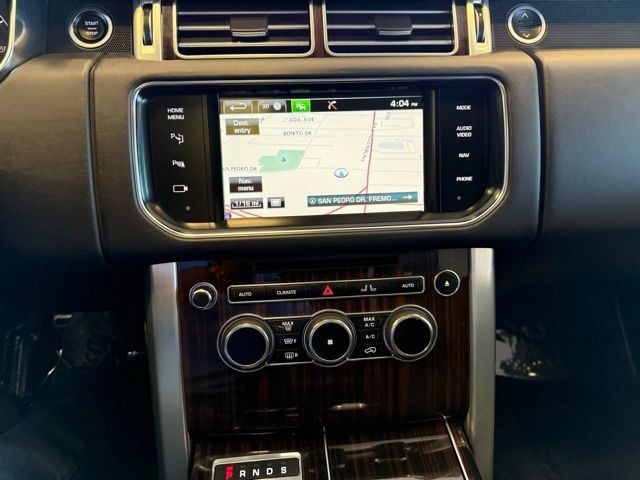 Land Rover Range Rover Vehicle Full-screen Gallery Image 16