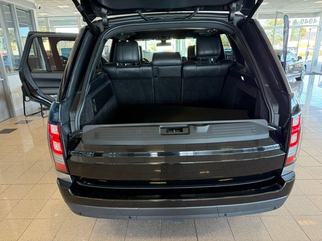 Land Rover Range Rover Vehicle Full-screen Gallery Image 24