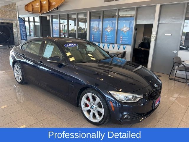 BMW 4 Series Vehicle Full-screen Gallery Image 02