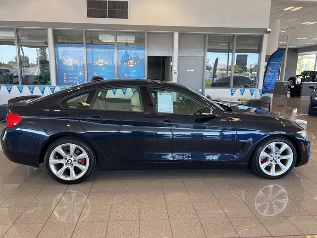 BMW 4 Series Vehicle Full-screen Gallery Image 04