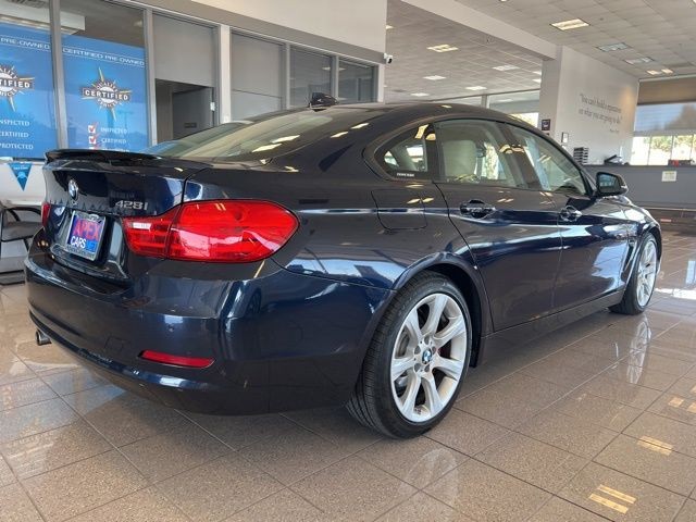 BMW 4 Series Vehicle Full-screen Gallery Image 06