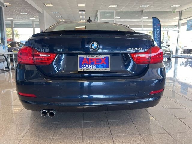 BMW 4 Series Vehicle Full-screen Gallery Image 08