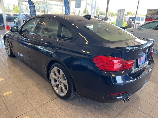 BMW 4 Series Vehicle Full-screen Gallery Image 12