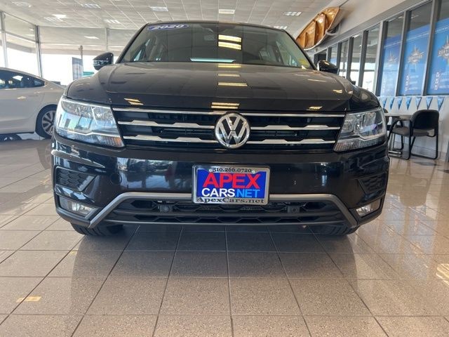 Volkswagen Tiguan Vehicle Full-screen Gallery Image 16