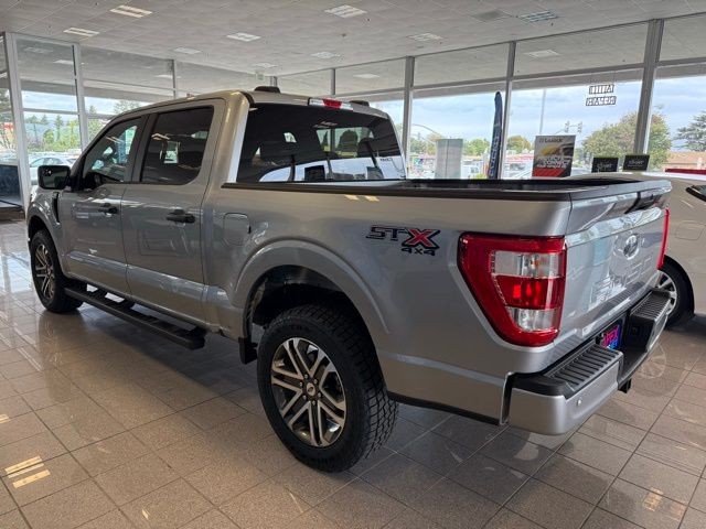 Ford F-150 Vehicle Full-screen Gallery Image 06