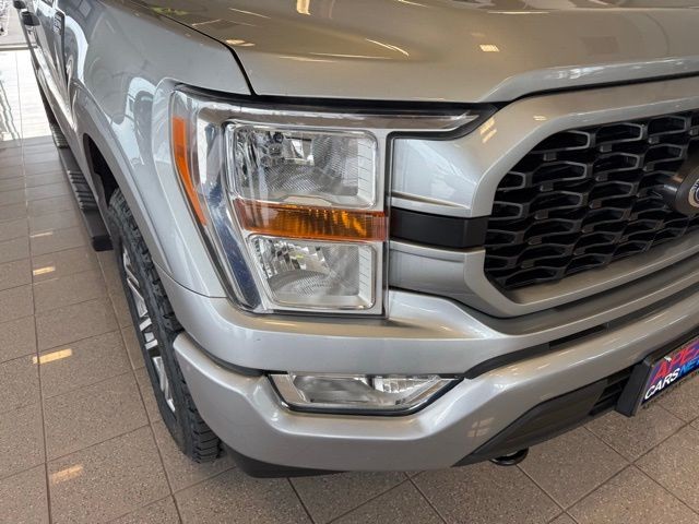 Ford F-150 Vehicle Full-screen Gallery Image 09